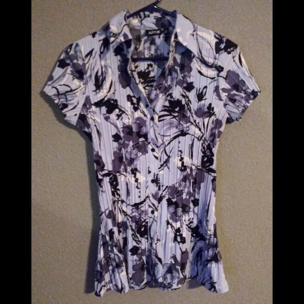 Apt 9 Button Up Blouse